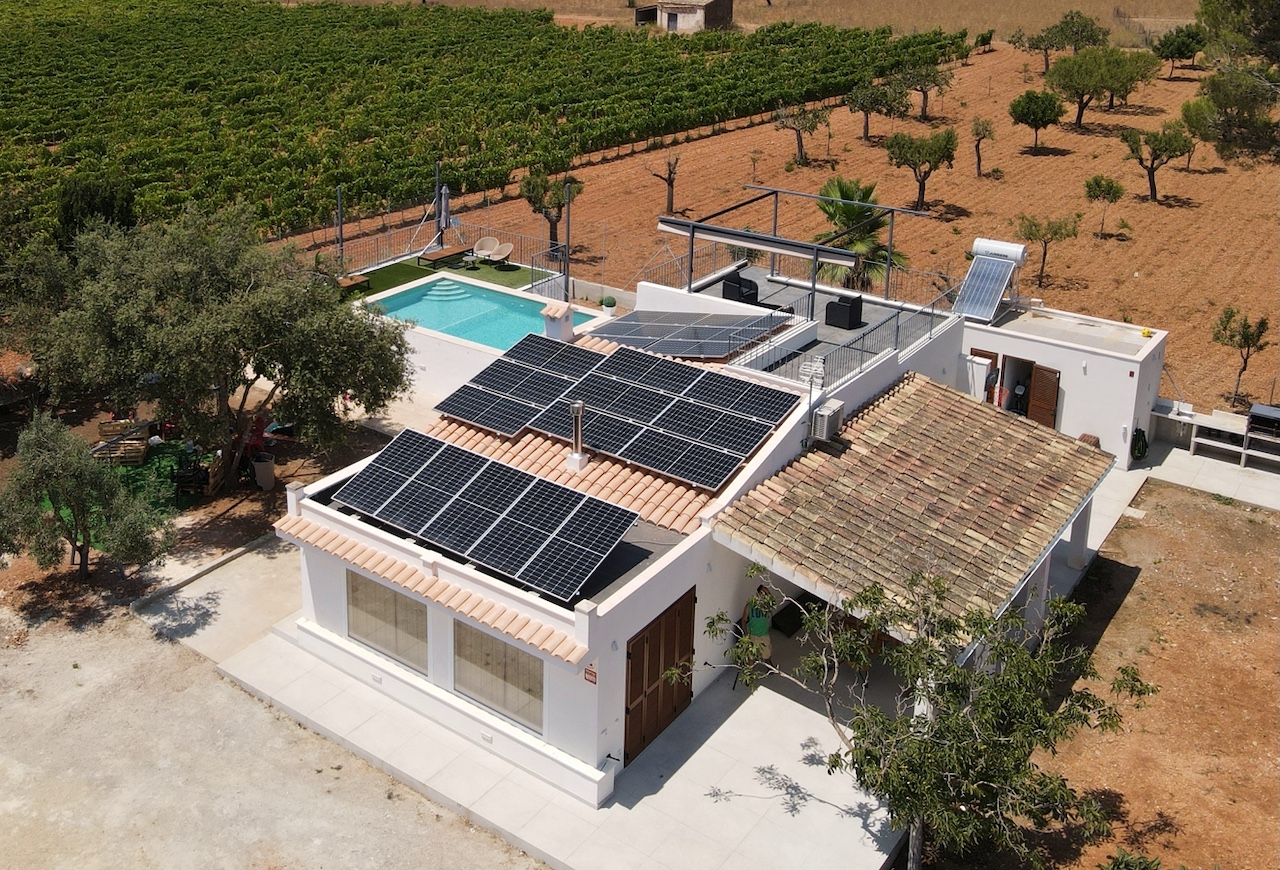 Successful Installation of Solar Panels with Battery in Mallorca